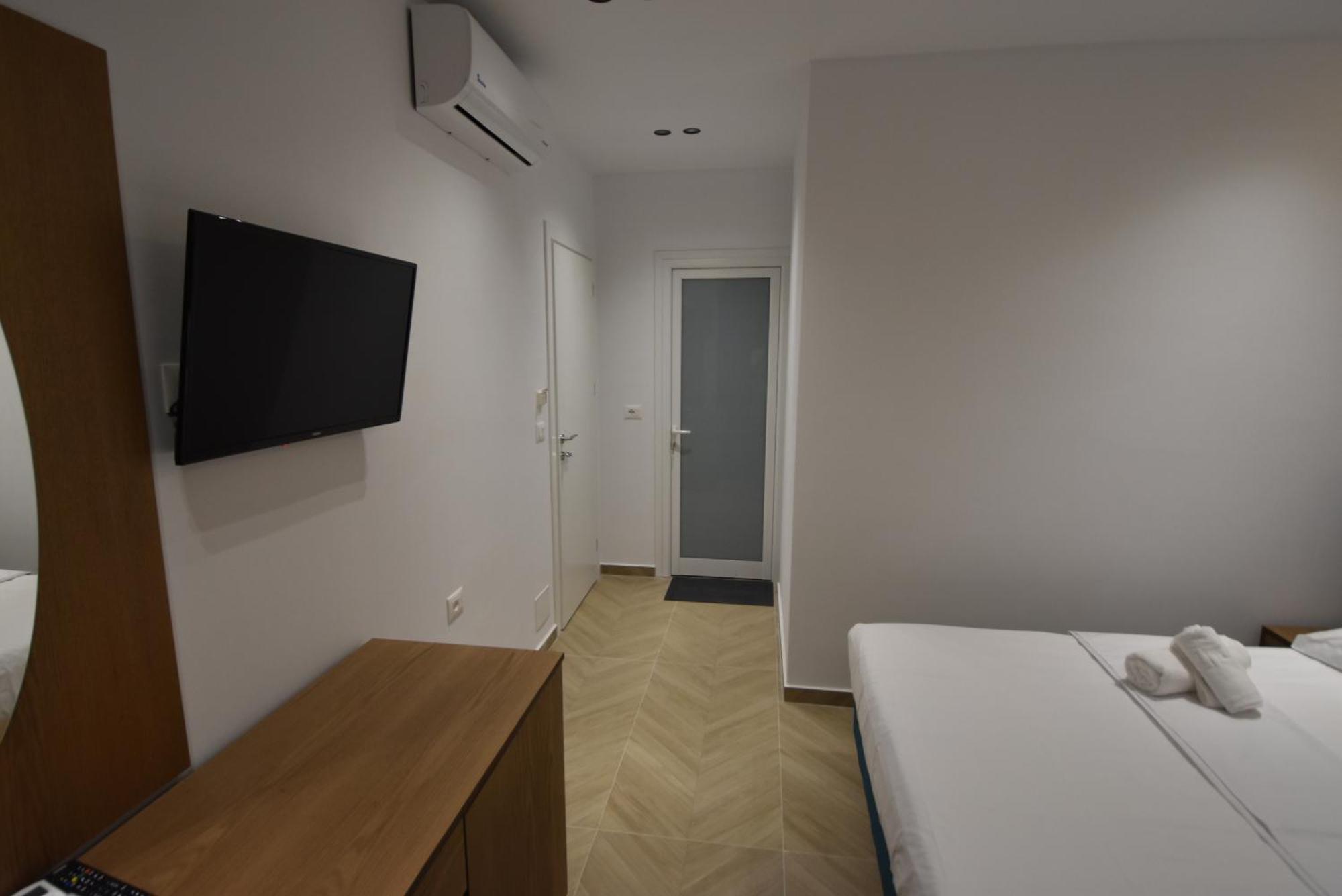 Agimi Hotel Ksamil Exteriér fotografie