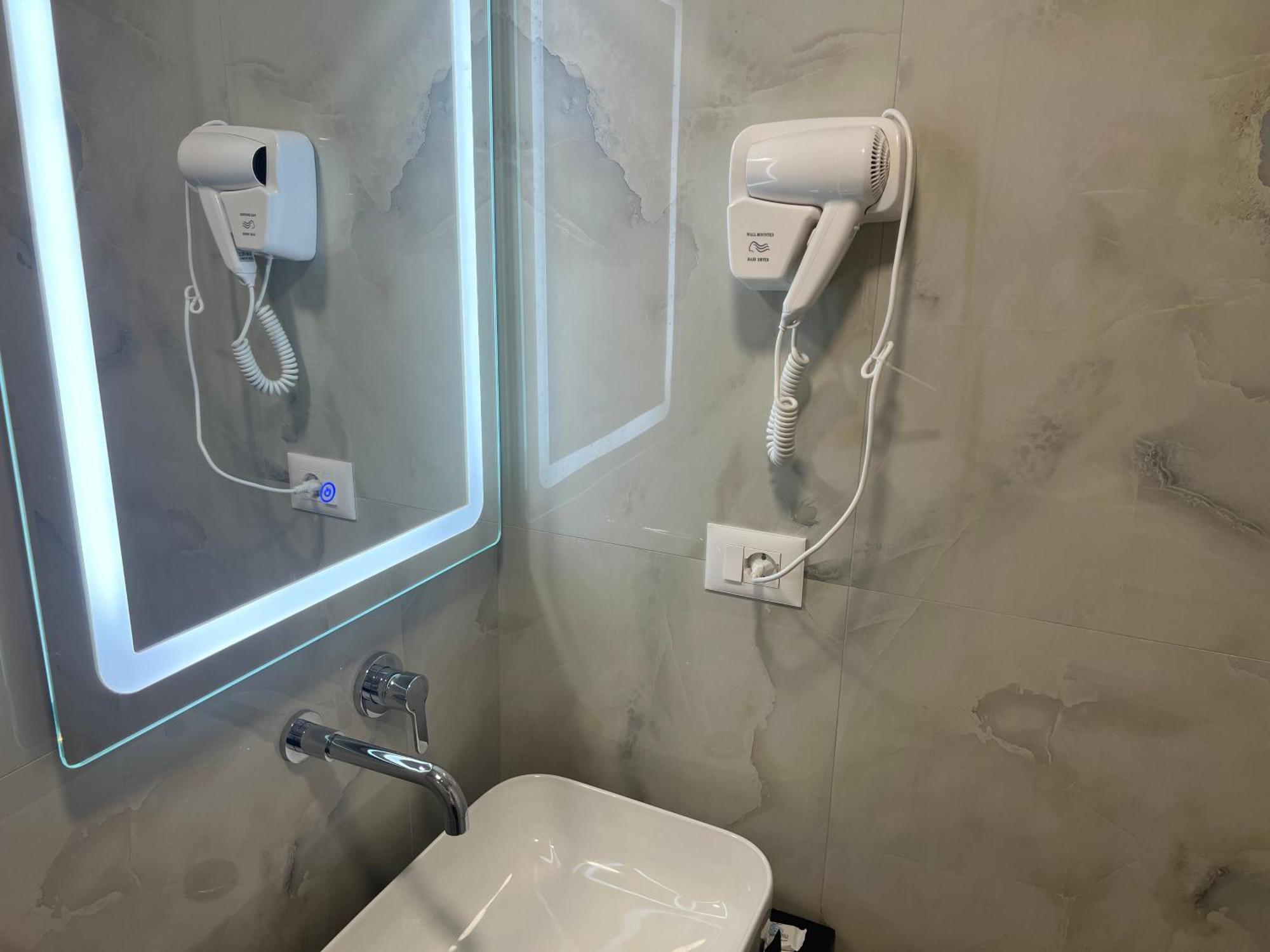 Agimi Hotel Ksamil Exteriér fotografie