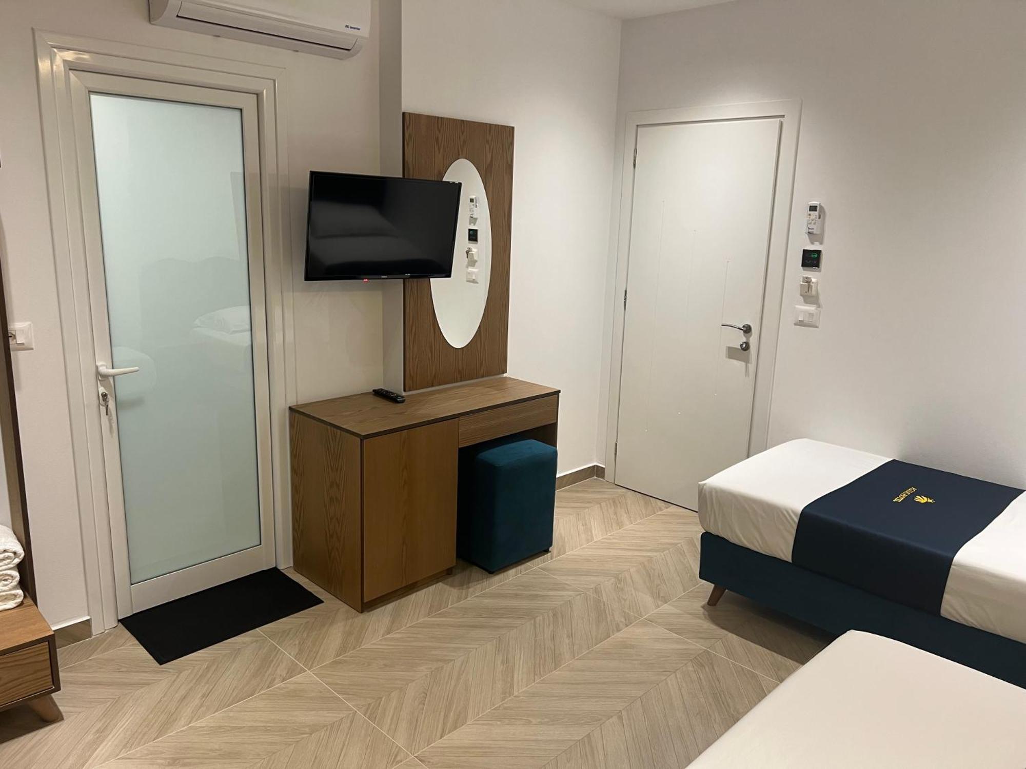 Agimi Hotel Ksamil Exteriér fotografie